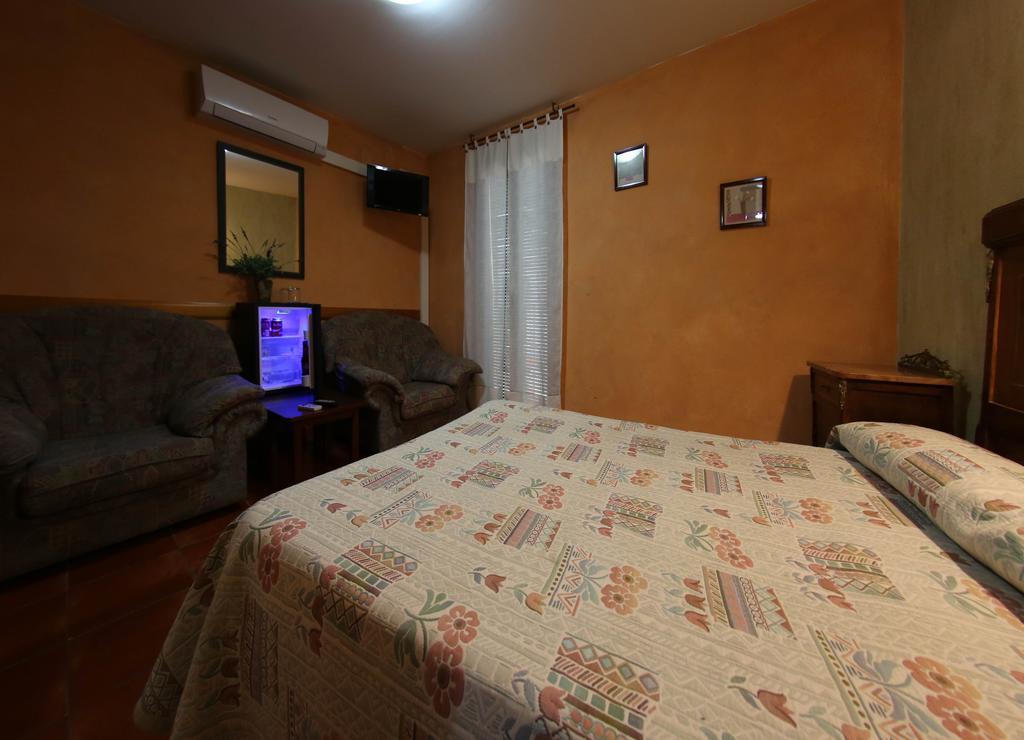 Espluga de Francolí Hotel Rural Ocell Francoli מראה חיצוני תמונה