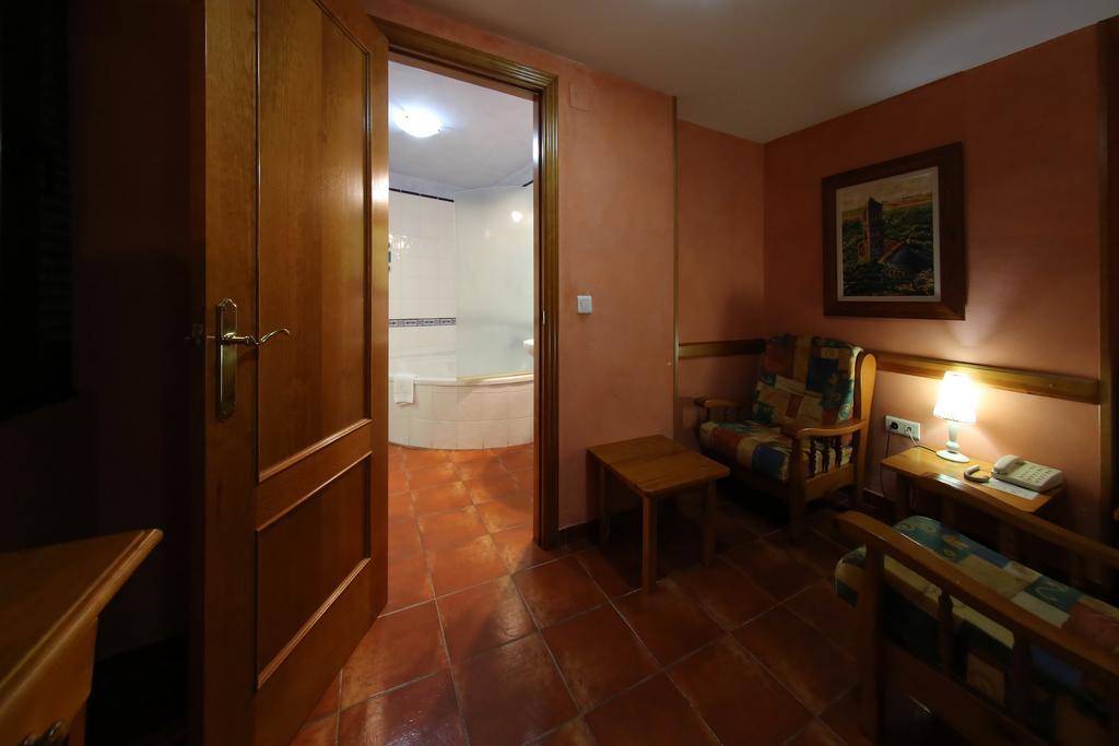 Espluga de Francolí Hotel Rural Ocell Francoli מראה חיצוני תמונה